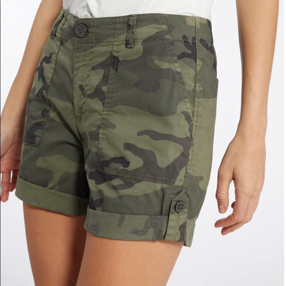 Women’s short shorts